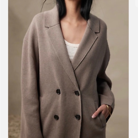 Banana Republic Sweaters - NWT Banana Republic RT$160 Tan Knit MATI Oversized Coatigan Size Medium